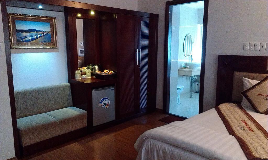 Long Anh Hotel Da Nang Room photo